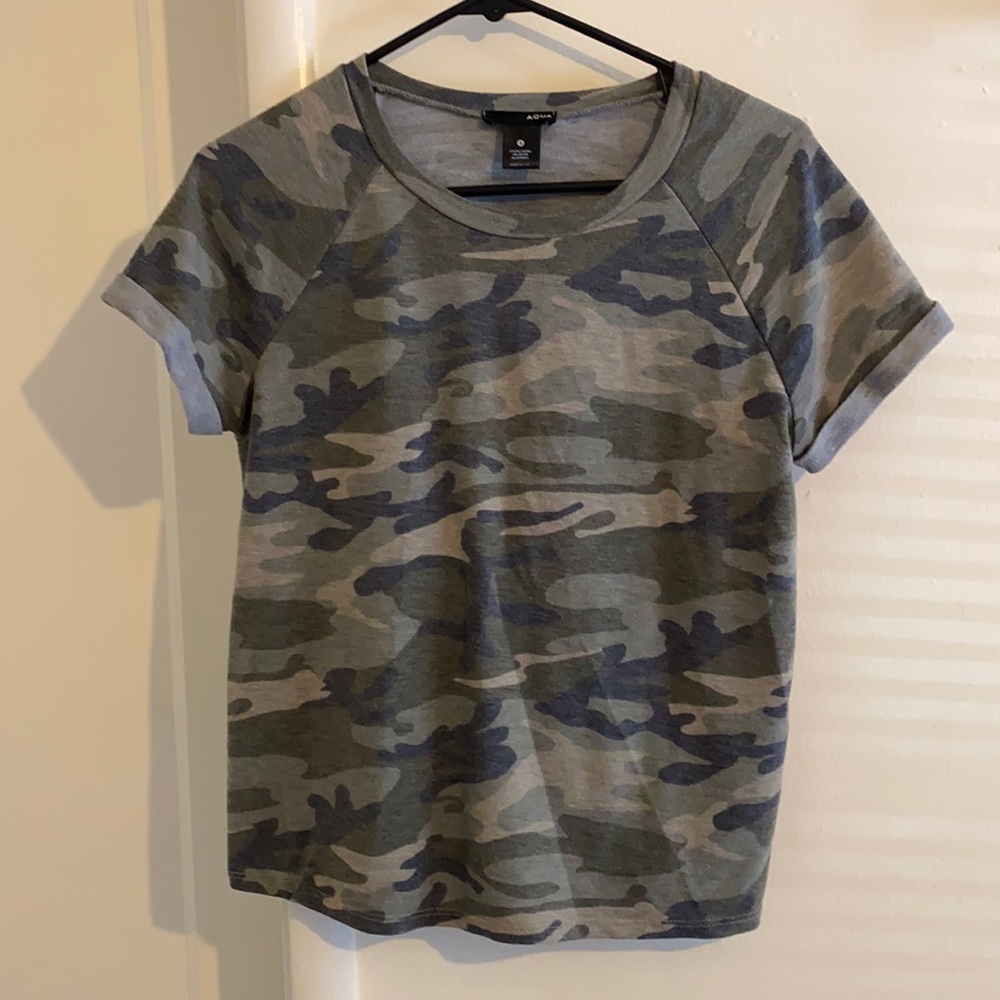 Aqua camouflage top. Size small. Rolled sleeves